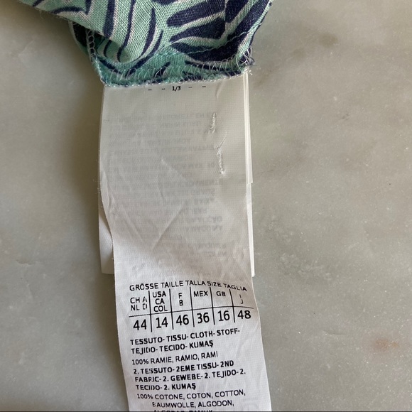 MaxMara Weekend Gauzy Resort Button-Down Shirt in Aqua and Blue Chevron - Picture 8 of 9